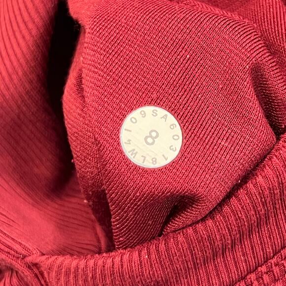 Lululemon in the flux jacket women 8 burgundy / plum - Picture 6 of 8